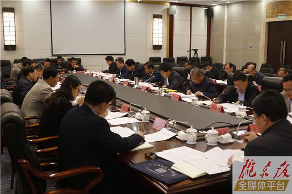 中國石化與華為深化戰(zhàn)略合作，共創(chuàng)新篇章，人工智能、云計算、新能源及人才培養(yǎng)聯(lián)手共進